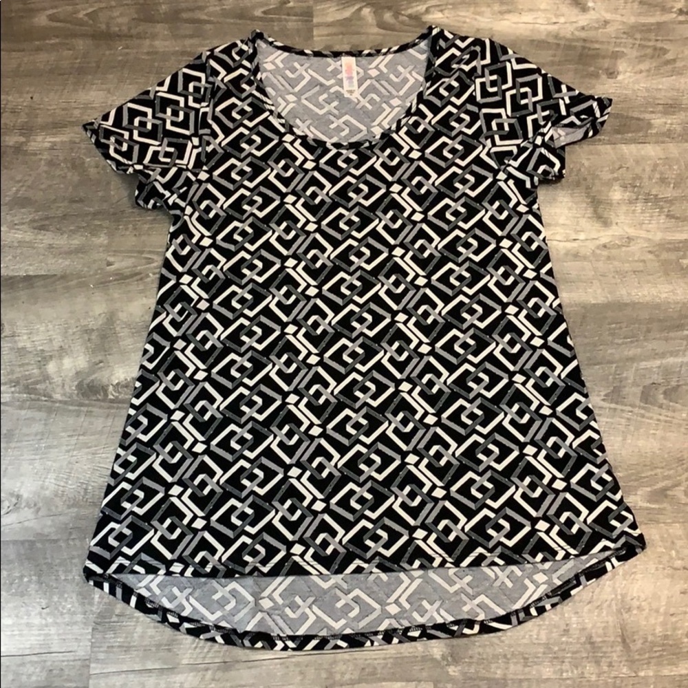Lularoe top